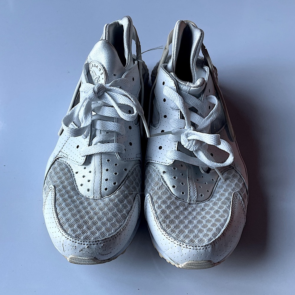 Nike Air Huarache All White 2018 size 8.5